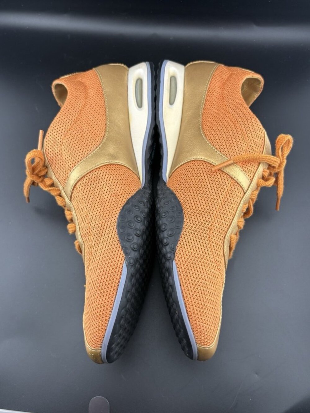 Women’s Cole Haan Size 6.5 NikeAir Comfort Orange & Gold Sneakers Shoes Lace Up - Picture 3 of 10